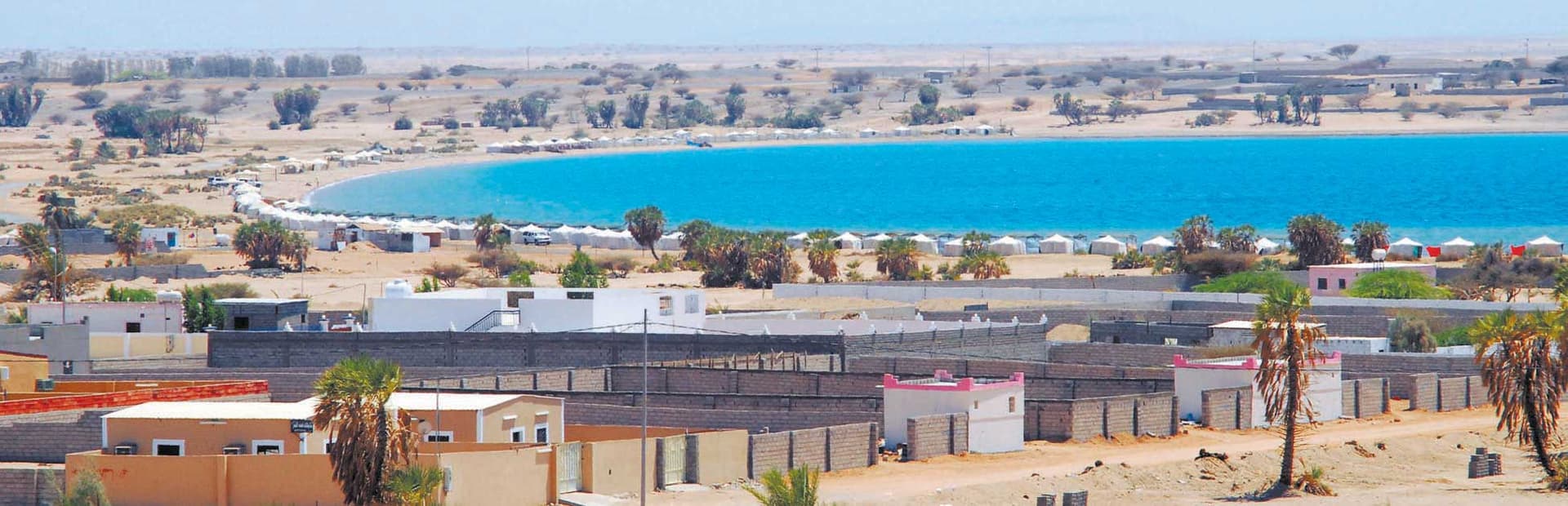 سواحل البحر الأحمر تنتظر النقاهة والعلاج البيئي