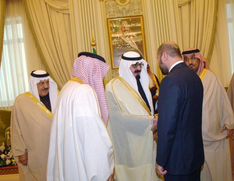 الملك لأعضاء الهيئة العليا لجائزة نايف: أعداء الإسلام.. مهما عملوا لن يؤثروا في العقيدة الإسلامية ولا بالمسلمين