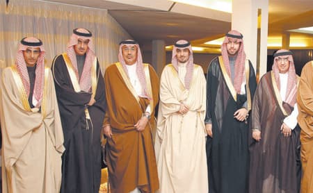 أسرة آل الشيخ تحتفل بـ «عبد العزيز»
