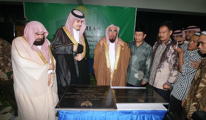 على نفقة فاعل خير سعودي..  افتتاح مسجد التوحيد في جاكرتا