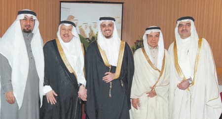 أسرتا الجمعة والخويطر تحتفلان بـ «راكان»