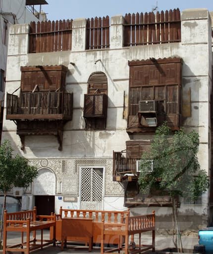 الرئيس السوري يزور مدينة جدة القديمة