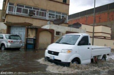 أمطار غزيرة على المدينة وتبوك والجوف و حائل .. وتوقف الملاحة البحرية في جدة تحوطا