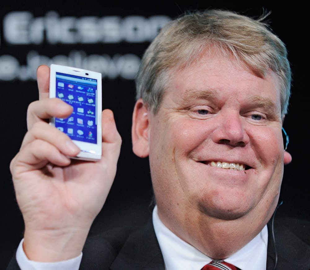 سوني اريكسون تطرح الهاتف الجديد"Xperia"   بذاكرة حفظ تصل سعتها 1 جيجابايت في طوكيو.