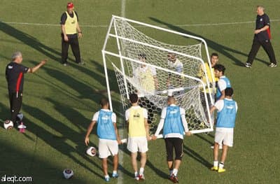 اليوم السادس عشر لكأس إفريقيا..الجزائر تعتزم نقل 1000 مشجع إلى انجولا بعد تأهلها الى نصف النهائي مع غانا