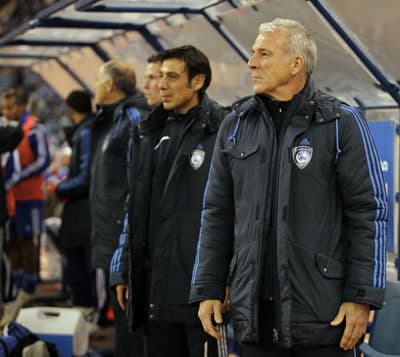 الهلال يتوج بكأس دوري زين