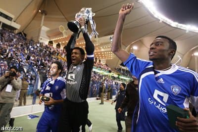 الهلال يتوج بكأس دوري زين