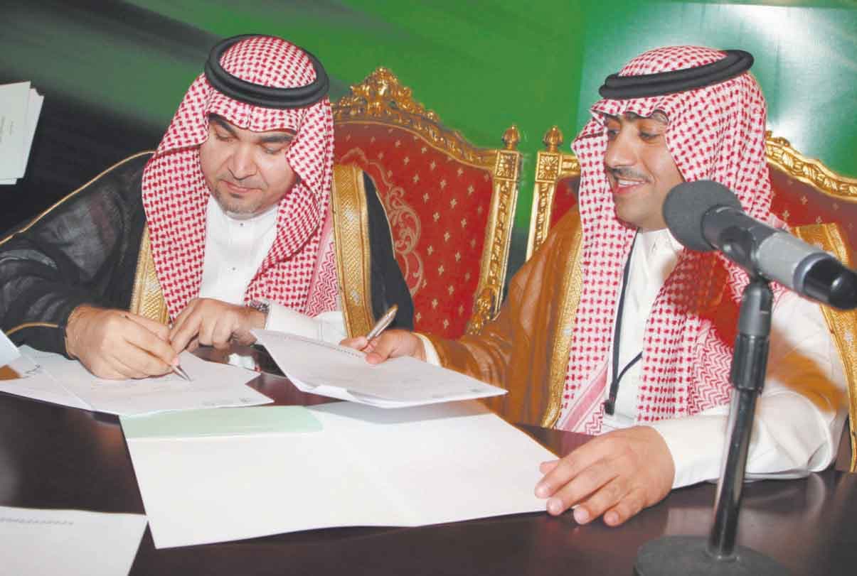 12 محاميا يدافعون عن الأندية قضائيا.. ويحاربون تقليد منتجاتها