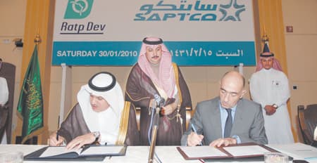 «النقل الجماعي» تدخل منافسة القطارات والمترو بشراكة فرنسية