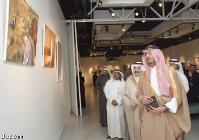 25 شاباً يخرجون على نص التقليدية الفنية ويتركون للجمهور حرية فهمهم
