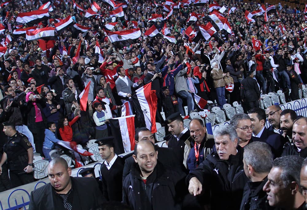 حفل عمرو دياب لتكريم منتحب مصر يشهد استياء جماهيري من الانتهاء المفاجئ