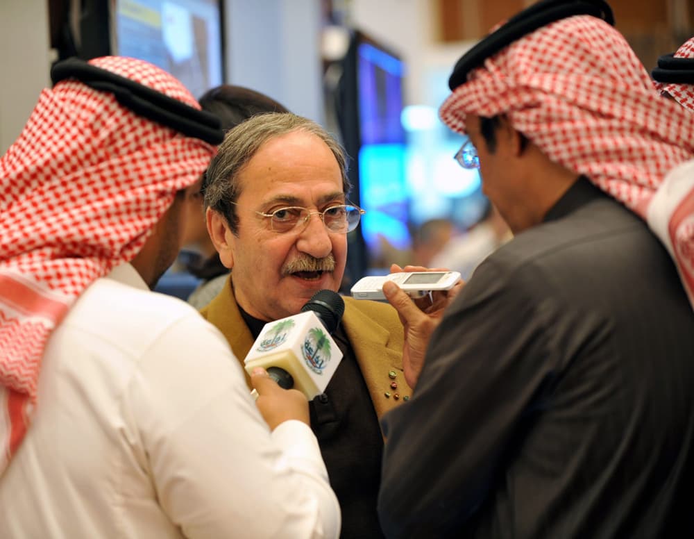 انطلاق فعاليات مهرجان الخليج للإذاعة والتلفزيون الـ11 في المنامة بحضور عدد غفير من المذيعين وعمالقة الفن الخليجي.