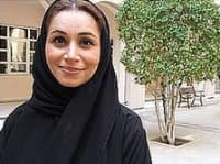 سعوديات يطالبن بمقاطعة محلات بيع الملابس الداخلية النسائية التي يبيع فيها الرجال