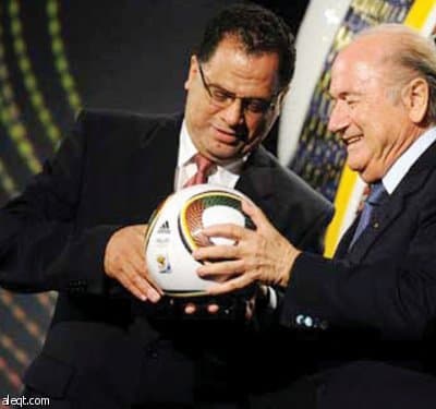 «جابولاني» تثير جدلا فنيا قبل انطلاق كأس العالم بـ 103 أيام