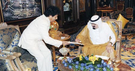 الملك يتسلم دعوة من الرئيس الليبي لحضور القمة العربية