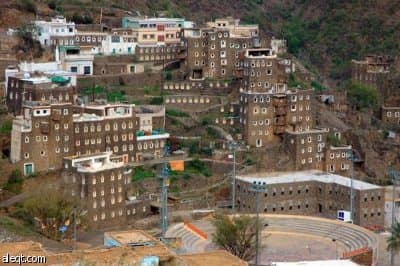 أهالي محافظة رجال ألمع يؤكدون مشاركتهم في تطوير "قرية رجال ألمع التراثية"