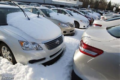 التخفيضات تعزز مبيعات تويوتا الأمريكية