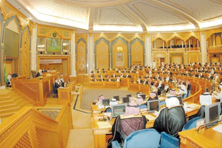 «الشورى»: تحرير الوظيفة العامة ومنح الأجهزة الحكومية استقلالية في التعيين والترقية