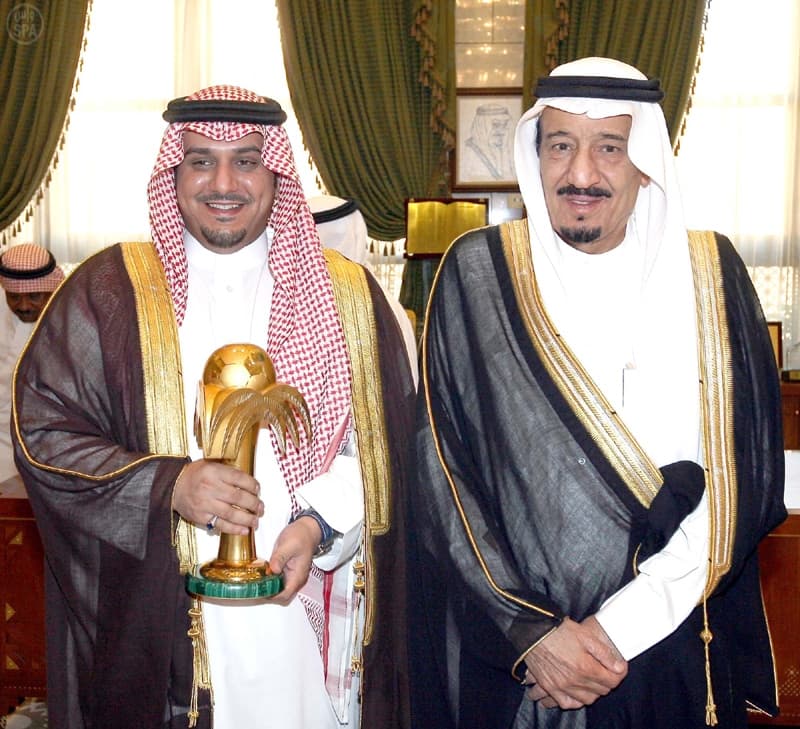 الأمير سلمان يستقبل نائب رئيس نادي الهلال وأعضاء ولاعبي النادي