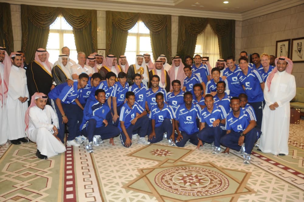 الأمير سلمان يستقبل نائب رئيس نادي الهلال وأعضاء ولاعبي النادي