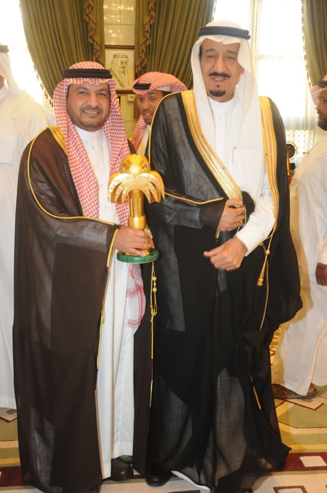 الأمير سلمان يستقبل نائب رئيس نادي الهلال وأعضاء ولاعبي النادي