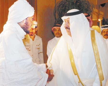 الأمير متعب بن عبد الله يقيم حفل غداء تكريما لضيوف الجنادرية