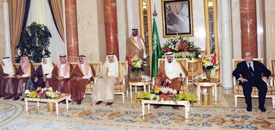 الملك لضيوف «الجنادرية»: أنتم عقول يستفاد منها