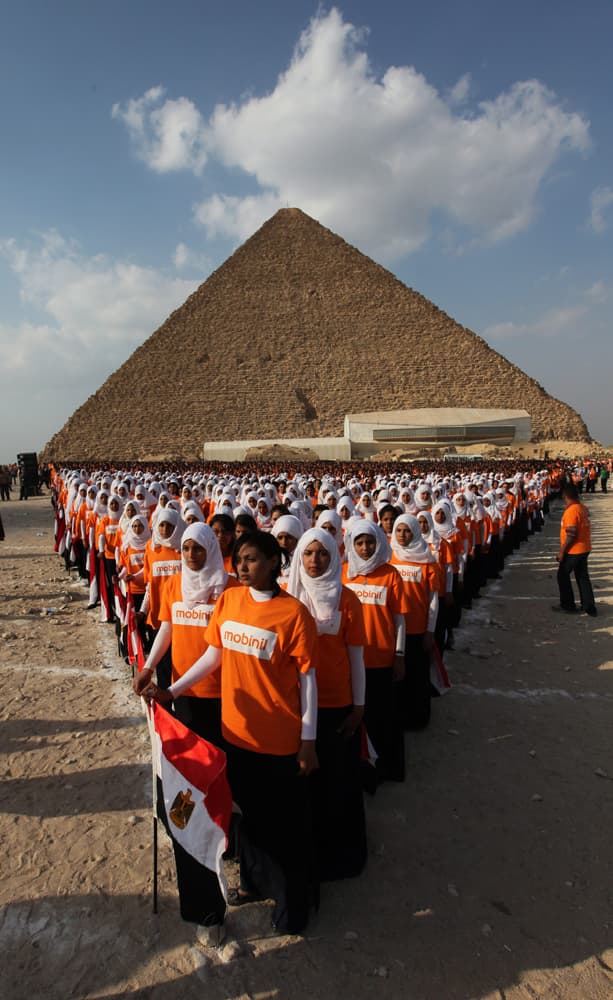 5000 طفل مصري يسجلون رقما قياسيا لبلادهم في موسوعة جينيس