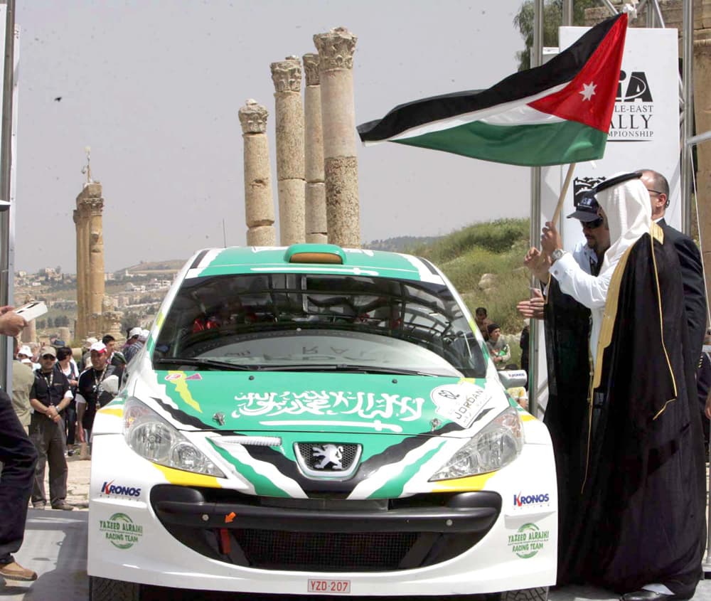 السعودي يزيد الراجحي يحتل المركز الأول في بطولة رالي الاردن