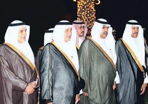 خالد الفيصل يدشن نادي الفروسية وفندق «حياة بارك جدة»