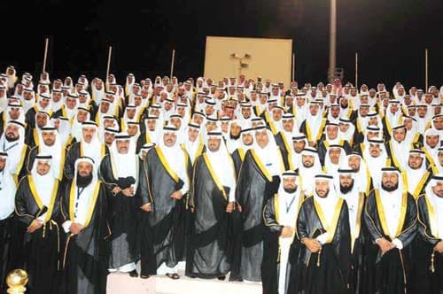 أمير حائل يعلن إنشاء كليتي طب الأسنان والصيدلة في  جامعة حائل