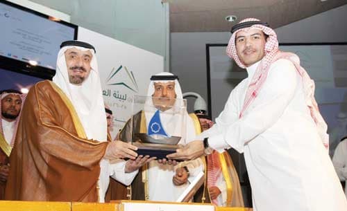 نائب أمير الشرقية: بيئتنا العملية غنية بالتجارب والأخطاء غير مقبولة