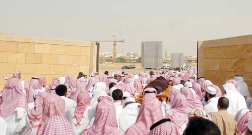 شمعة علم تنطفئ .. الغديان يودّع الدنيا مخلفا ثروة فقهية هائلة