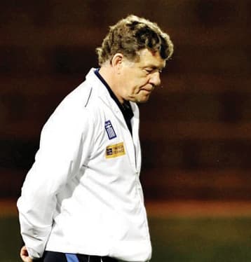 ريهاجيل عجوز المدربين بـ 70 عاما.. وباريرا العمدة بـ 3 نجوم