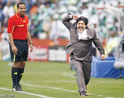 مارادونا يشغل جلال