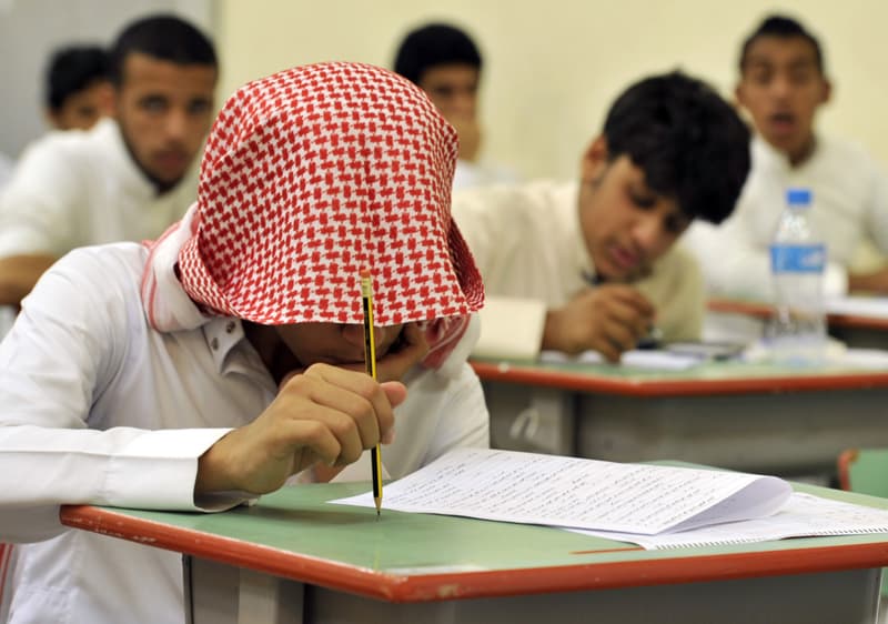 الطلاب يؤدون اختباراتهم في جميع مناطق المملكة صباح اليوم