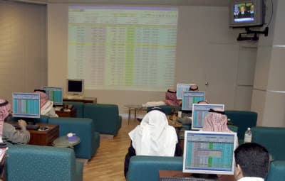 الأسهم السعودية تنهي تداولاتها على انخفاض بنحو 59 نقطة