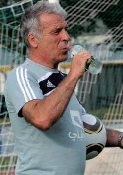 رئيس الهلال: كالديرون  لن يخلف جيريتس
