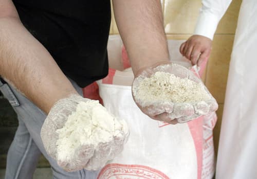 تباين جودة دقيق «الصوامع» يرفع معدل رجيع المخابز