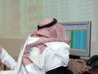 الأسهم تغلق على ارتفاع بنحو 32 نقطة