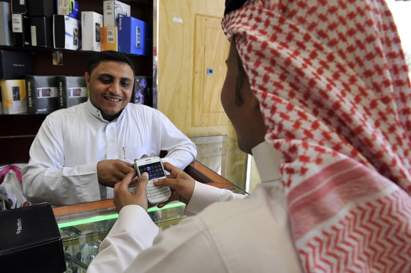 هيئة الاتصالات تعلن إيقاف خدمة البلاك بيري ابتداء من الجمعة