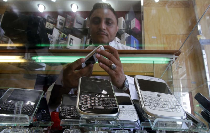 هيئة الاتصالات تعلن إيقاف خدمة البلاك بيري ابتداء من الجمعة