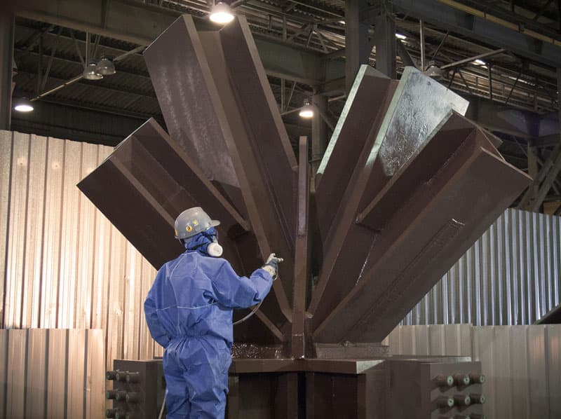 صور لمراحل العمل في ساعة مكة والتي سيبدأ التشغيل التجريبي لها في الأسبوع الأول من شهر رمضان المبارك