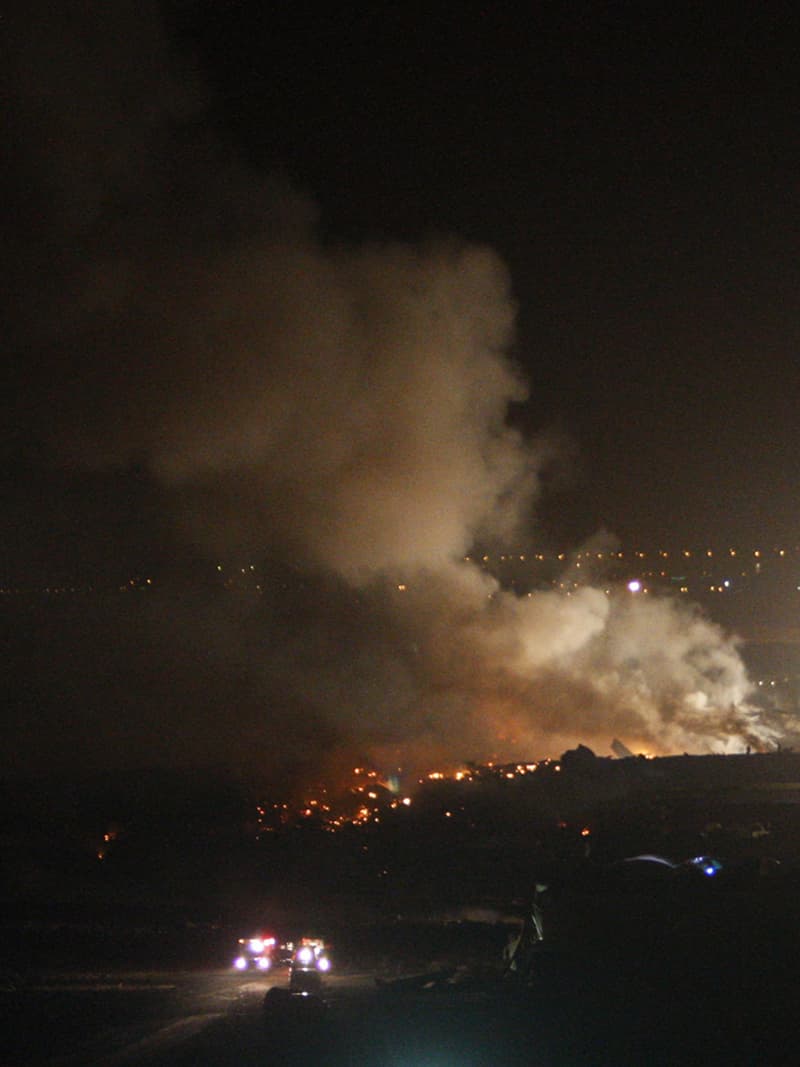 تحطم طائرة شحن أمريكية بالقرب من مطار دبي ومقتل قائديها