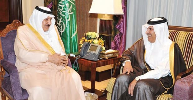 .. ويبحث موضوعات مشتركة مع الشيخ حمد بن جاسم آل ثاني