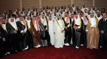 خادم الحرمين الشريفين يدشن مشروع سقيا زمزم بتكلفة 700 مليون ريال