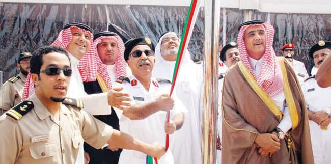 تدشين زورقي سحب وقطر للقوات البحرية الملكية السعودية أنشأتهما «الزامل»