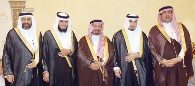 فراج ومناحي البقمي يحتفلان بزفافهما