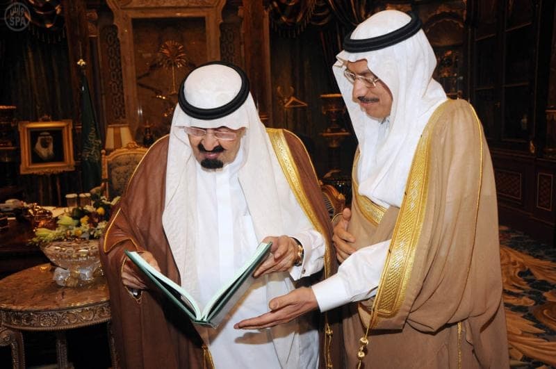 الملك بعد إطلاعه على التطورات الاقتصادية في المملكة: لسنا قانعين بالذي عملناه إلى الآن والأيام القادمة تبشر بخير