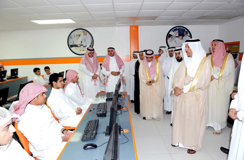 رئيس الهيئة الملكية يفتتح مشروعات بأكثر من 1.2 مليار ريال في الجبيل الصناعية